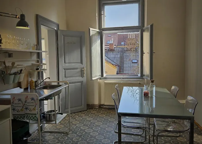 An House - Smart Choice For 6 * Praag